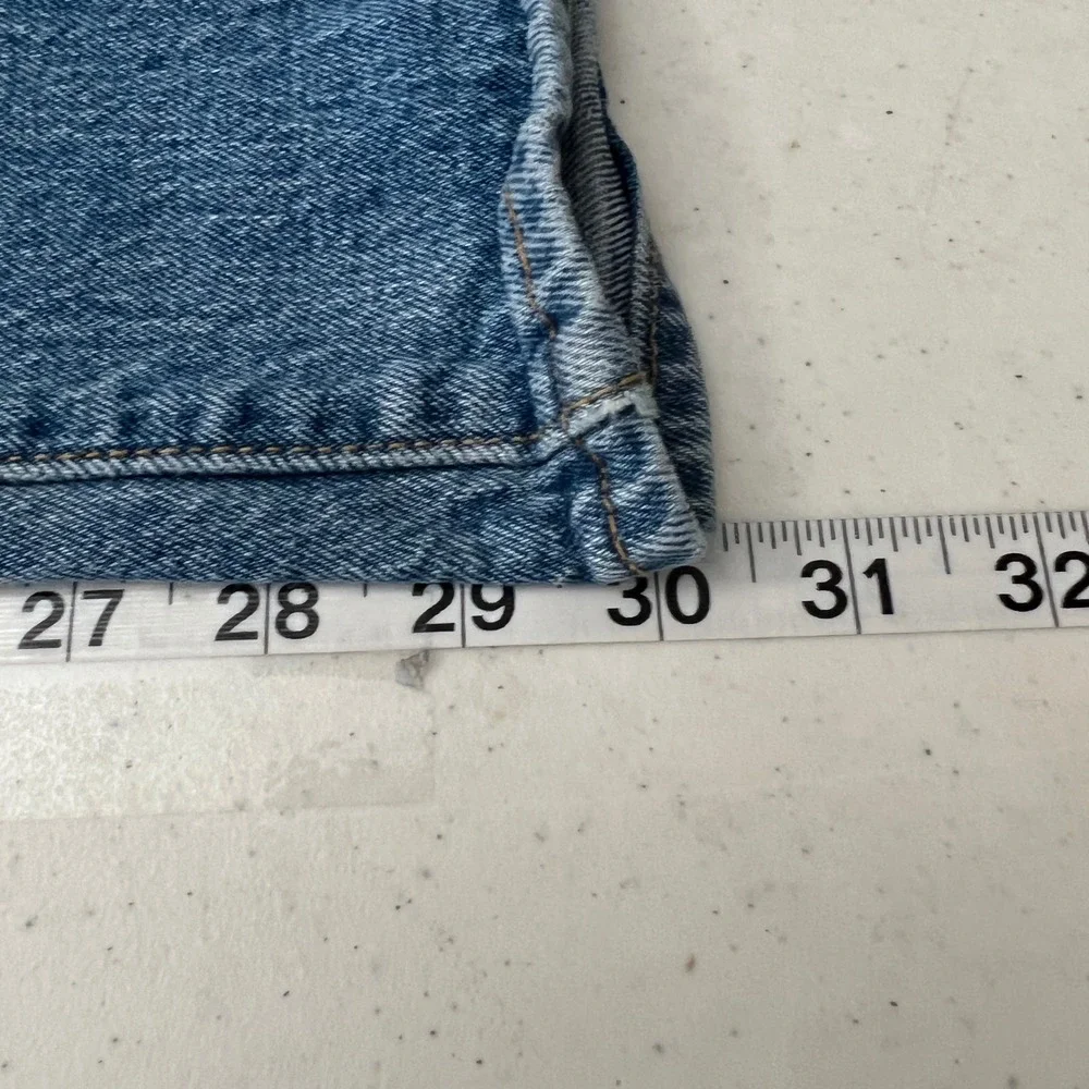 Levis 501 Original Fit Mens Jeans 40x30 Medium Wash Blue Straight Leg Denim